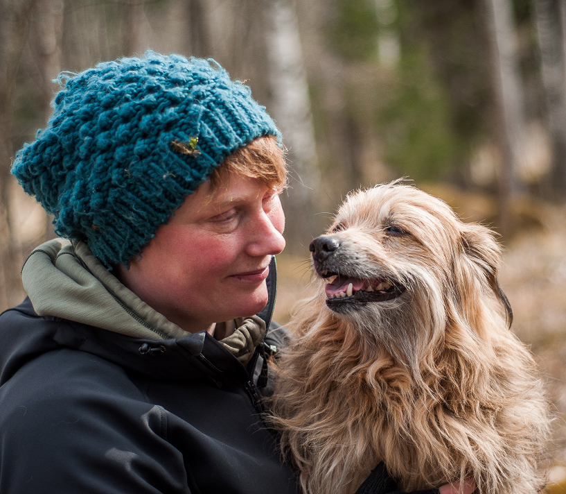 Ann-Sofie Sundman and a dog