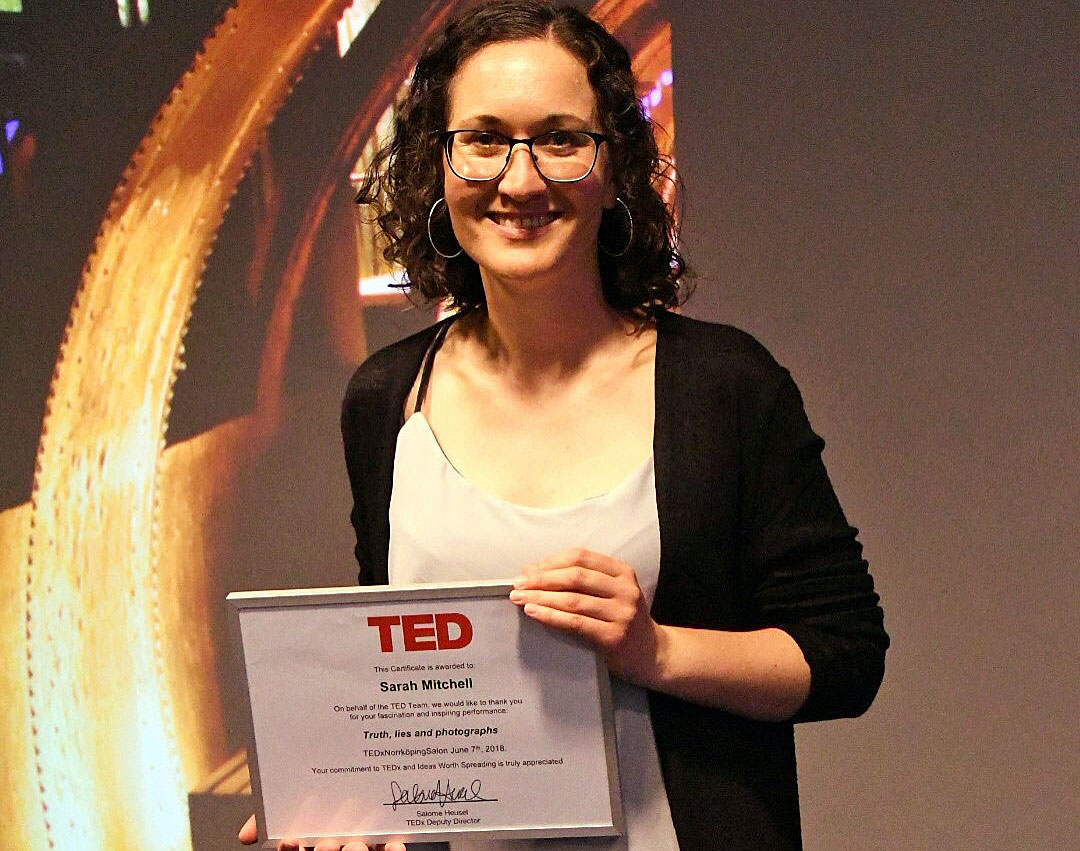 Sarah Mitchell talks at TEDxNorrköping Salon