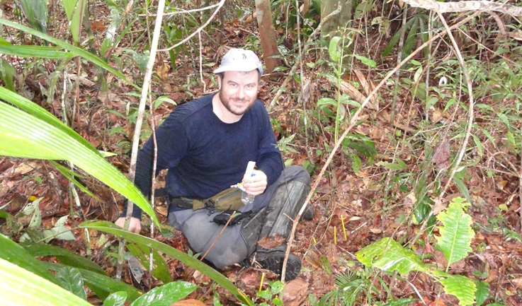 The researcher Alex Enrich Prast in the Amazon Region