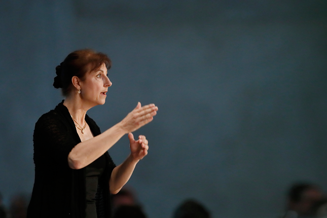 Christina Hörnell, director musices vid Linköpings universitet. Dirigent vid akademisk högtid 2017.