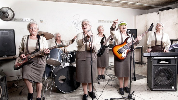 Rockband med äldre kvinnor