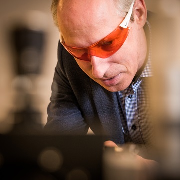 Jan-Åke Larsson, professor i informationskodning