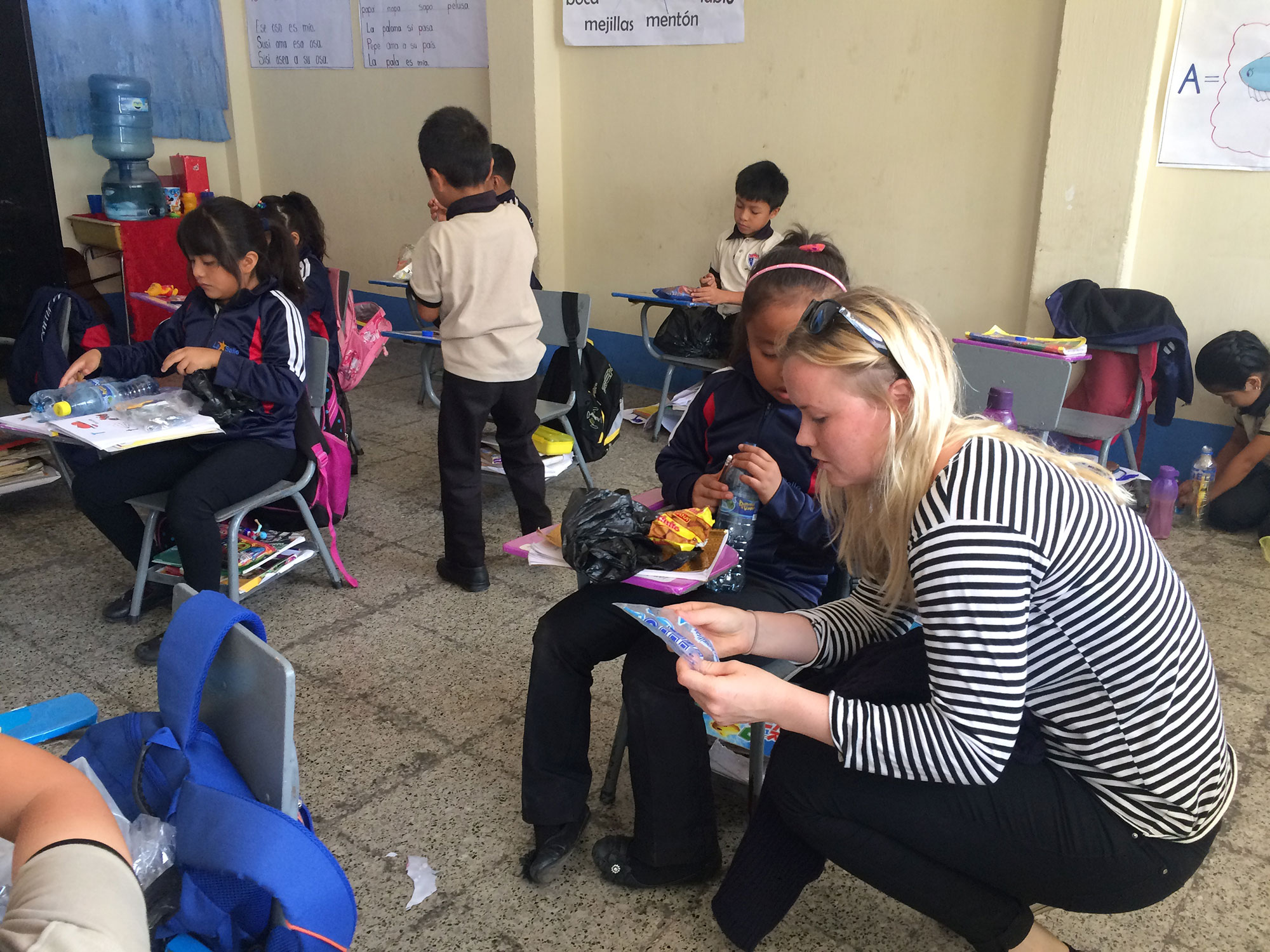 Miljöarbete i skola i Guatemala med LiU-student 2016