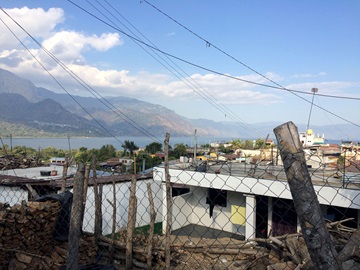 Byn San Juan La Laguna i Guatemala