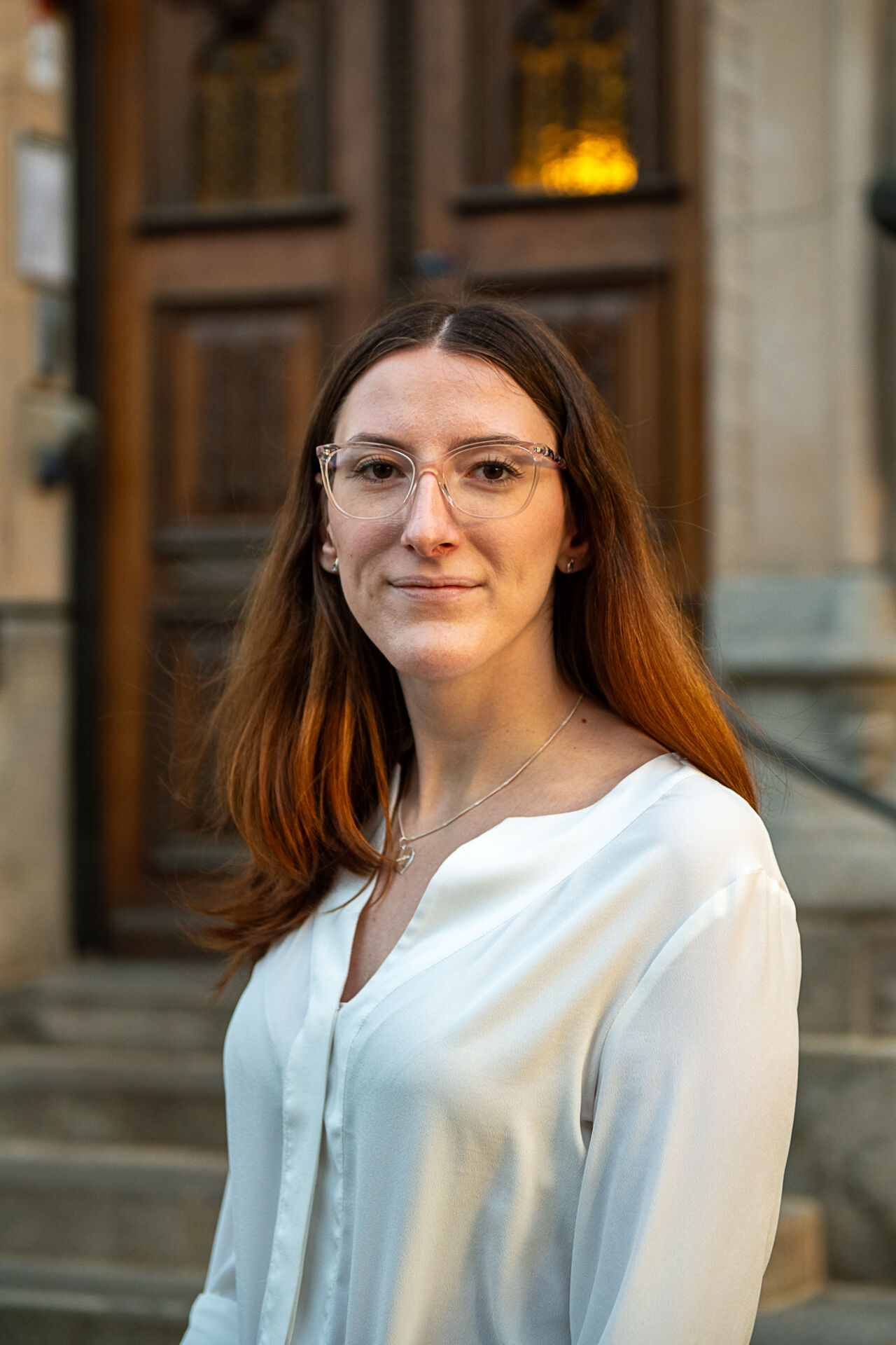 Porträtt av en kvinna.