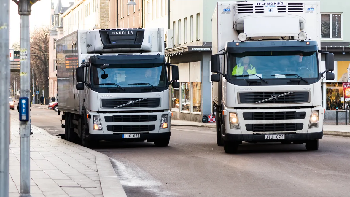 Lastbilar i stadsmiljö