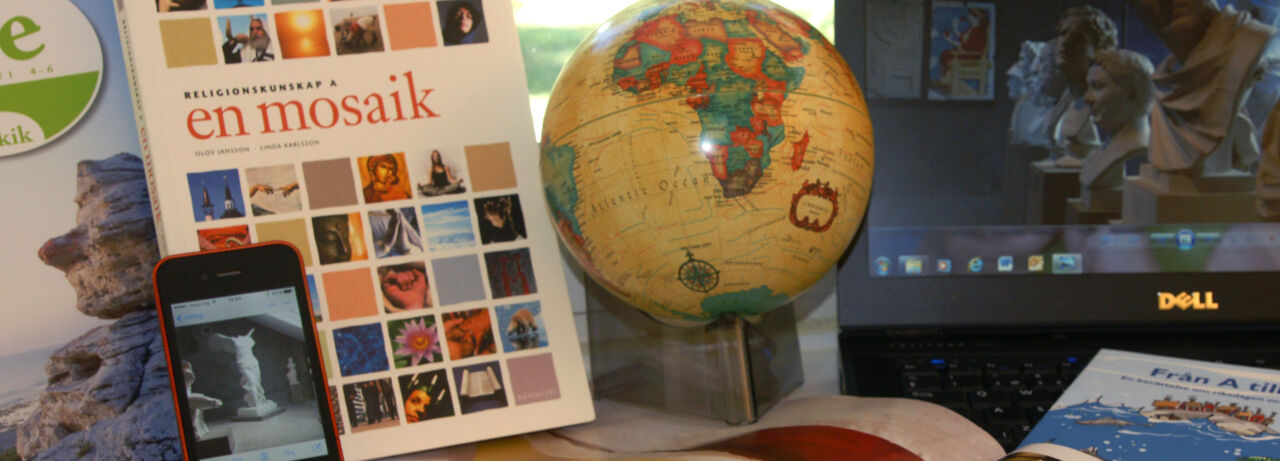 Jordglob, böcker med mera.