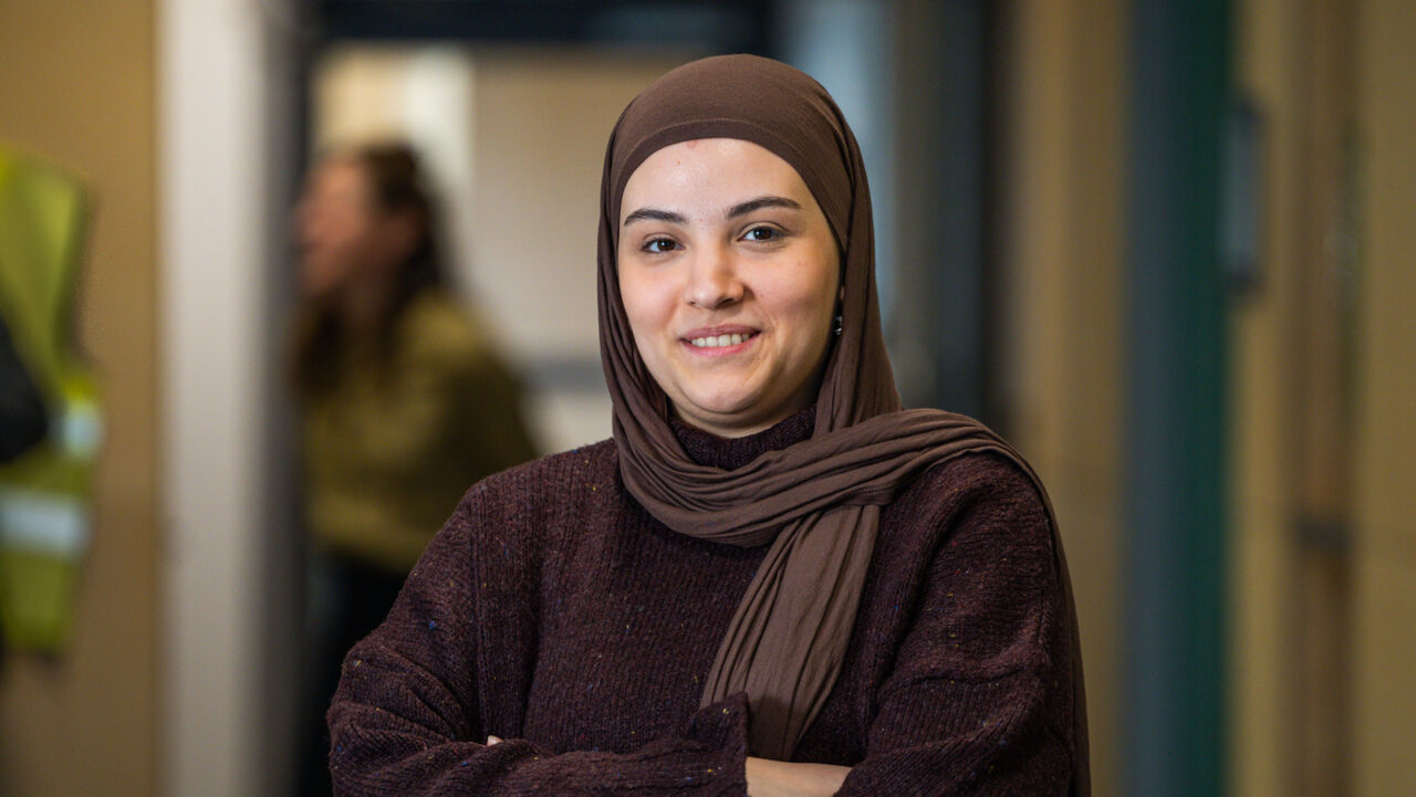 The Master student Elif Öner.