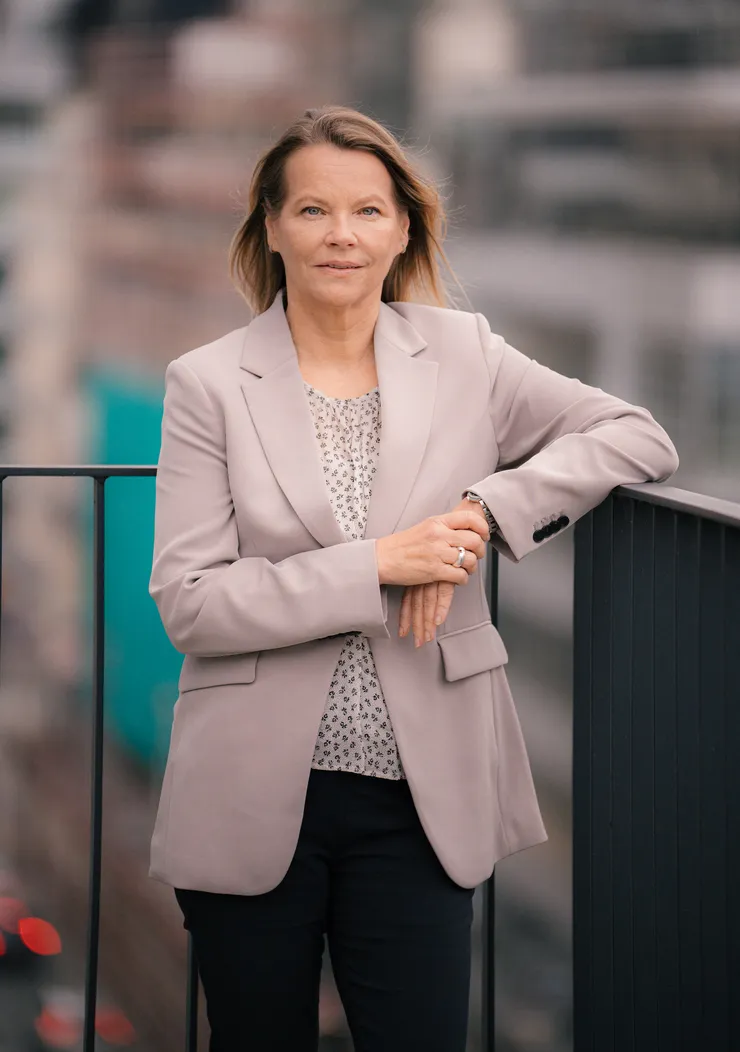 Helen Köpman utomhus i Bryssel