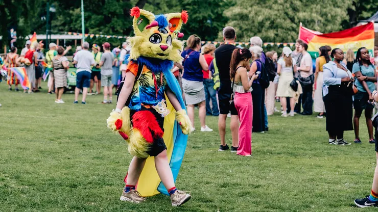 Furry på en pride-parad