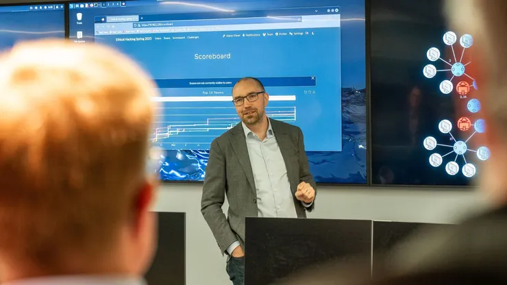 Mikael Asplund in the cybersecurity lab.