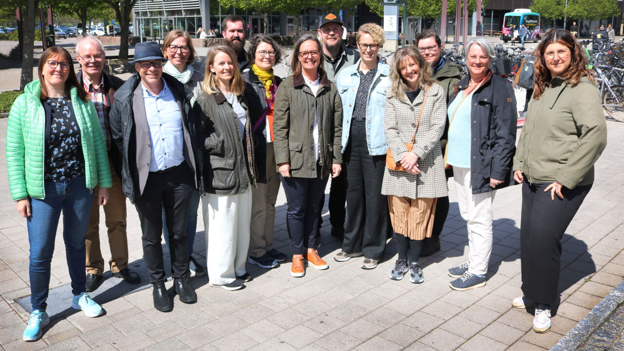 Gruppbild på Campus Valla.