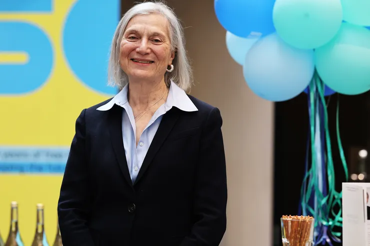 Gillian Einstein efter sin hedersdoktorsföreläsning