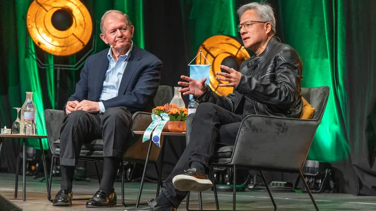 Marcus Wallenberg och Jensen Huang på scen