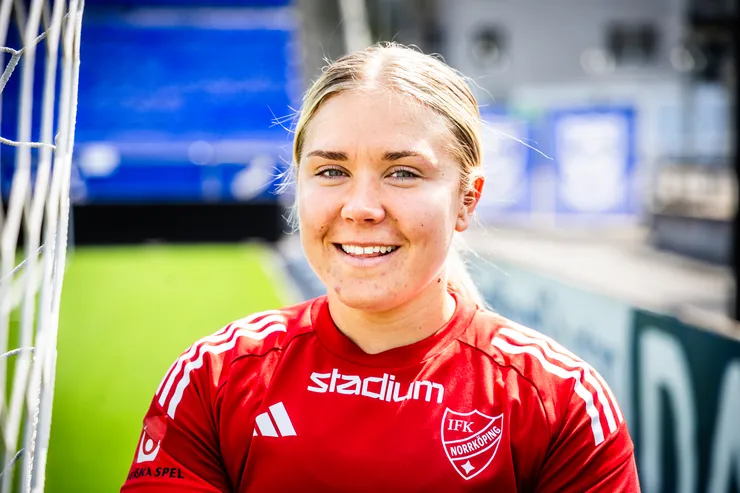 Kvinnlig målvakt