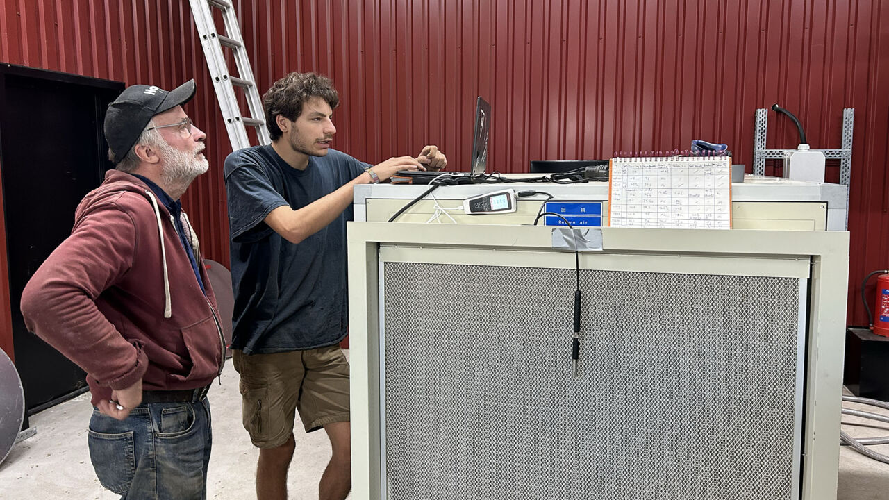 Nya mätningar genomfördes kontinuerligt på Hasta Gård för att följa upp och utvärdera torkningsprocessen.