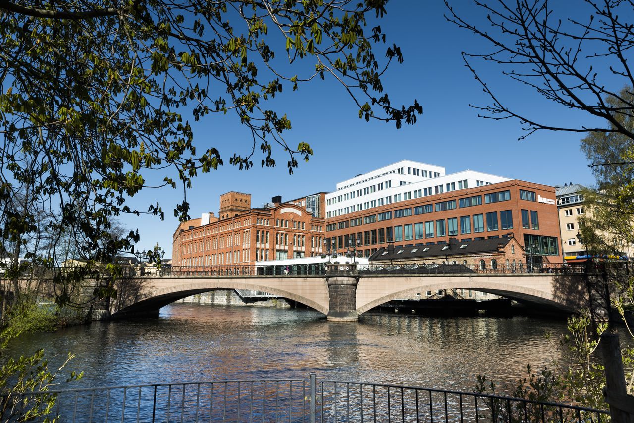 Bro vid Campus Norrköping