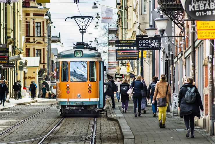 Image of a tram in Norrköping