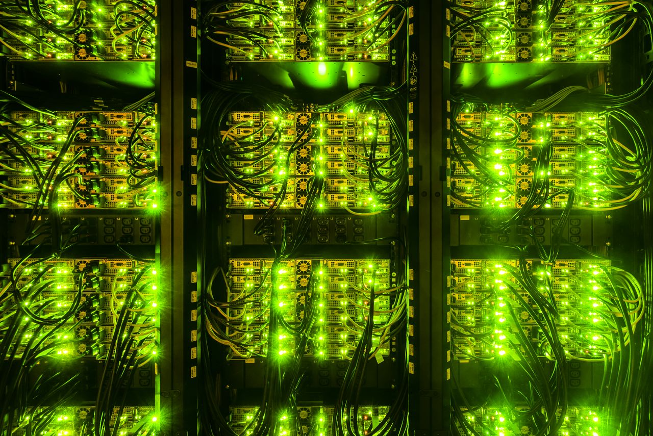 Datorhall på Nationellt Superdatorcentrum, Campus Valla, Linköpings universitet.