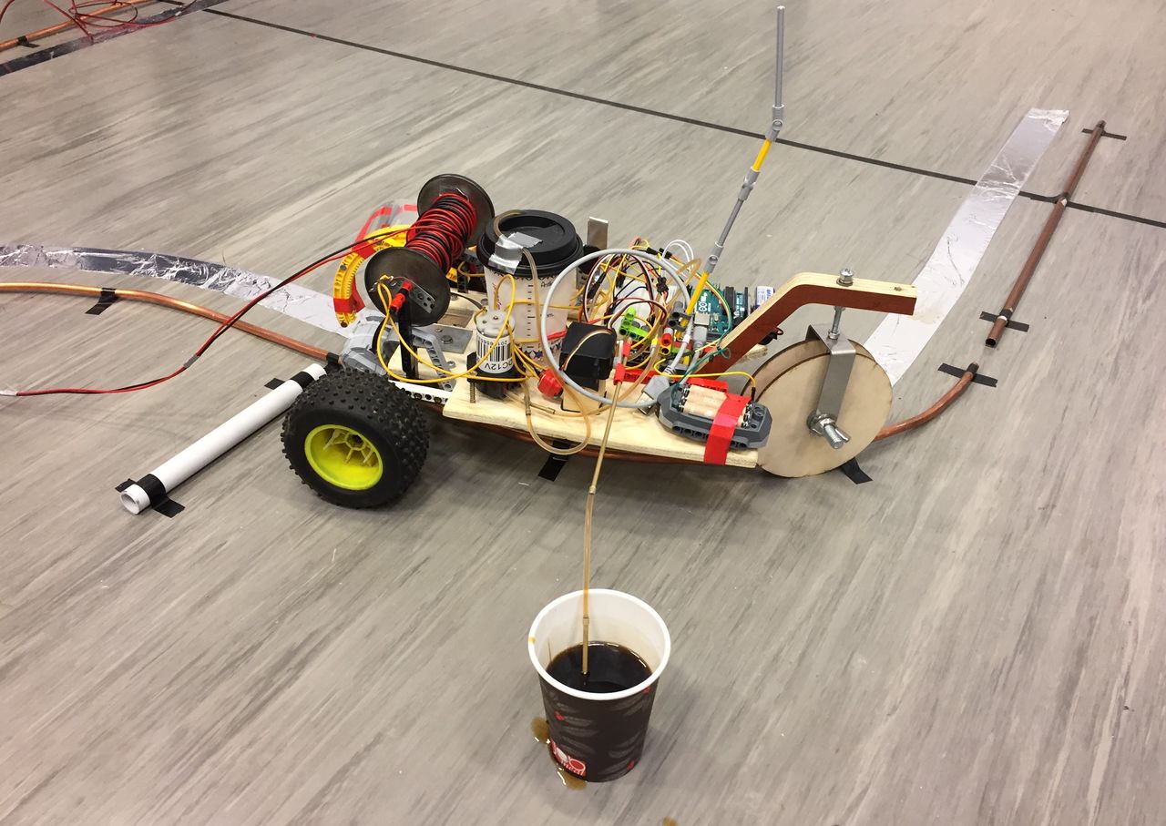 liten farkost med många sladdar