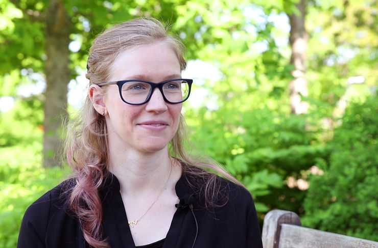 Robin Abbey-Lee, postdoktor (stillbild frÃ¥n video).