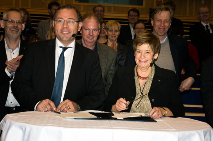 LiU and SAAB signs a collaboration agreement