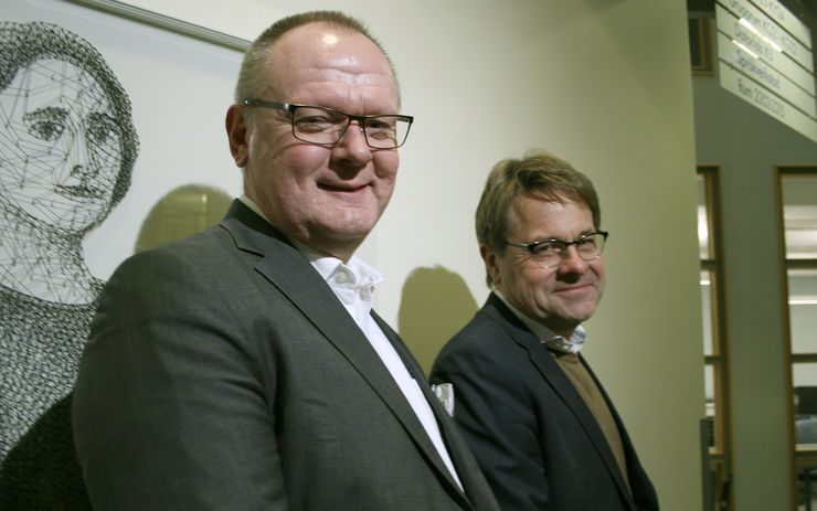 Tomas Svensson, VTI, samt Peter Värbrand, LiU, i Key-husets foaje.