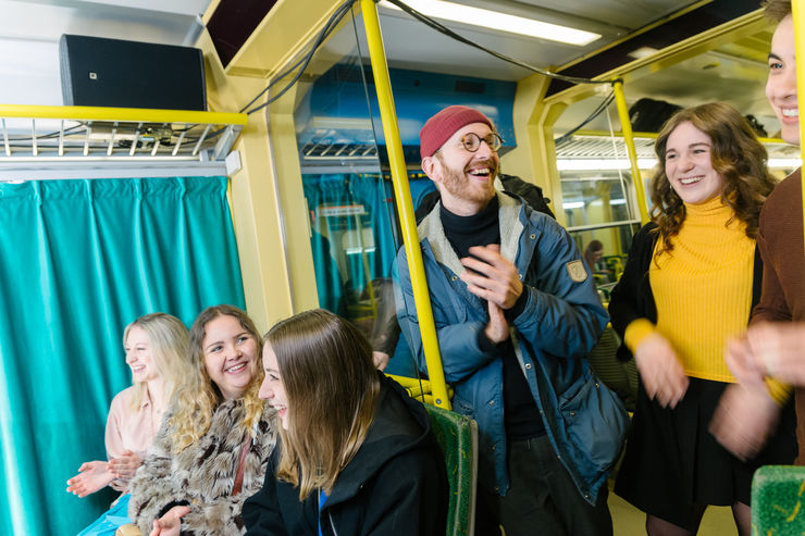 Tågtalks. Tillsammans med engagerade gäster diskuterade LiU universitetets betydelse ombord på tåget mellan Stockholm – Norrköping – Linköping.  