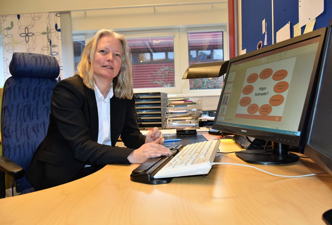 Helene Lidestam på sitt arbetsrum.