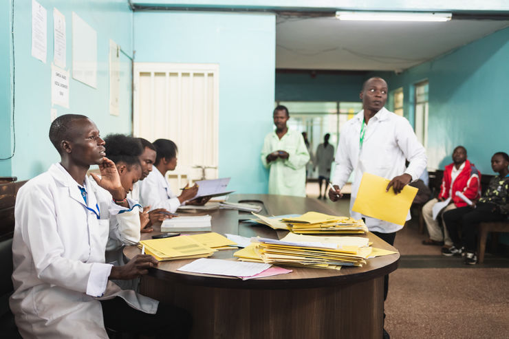 Vårdpersonal på Moi Teaching and Referral Hospital (MTRH) i Eldoret, Kenya.