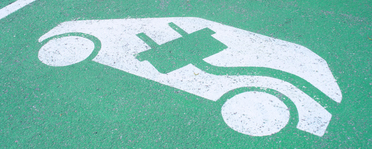 Parking space for an electric car