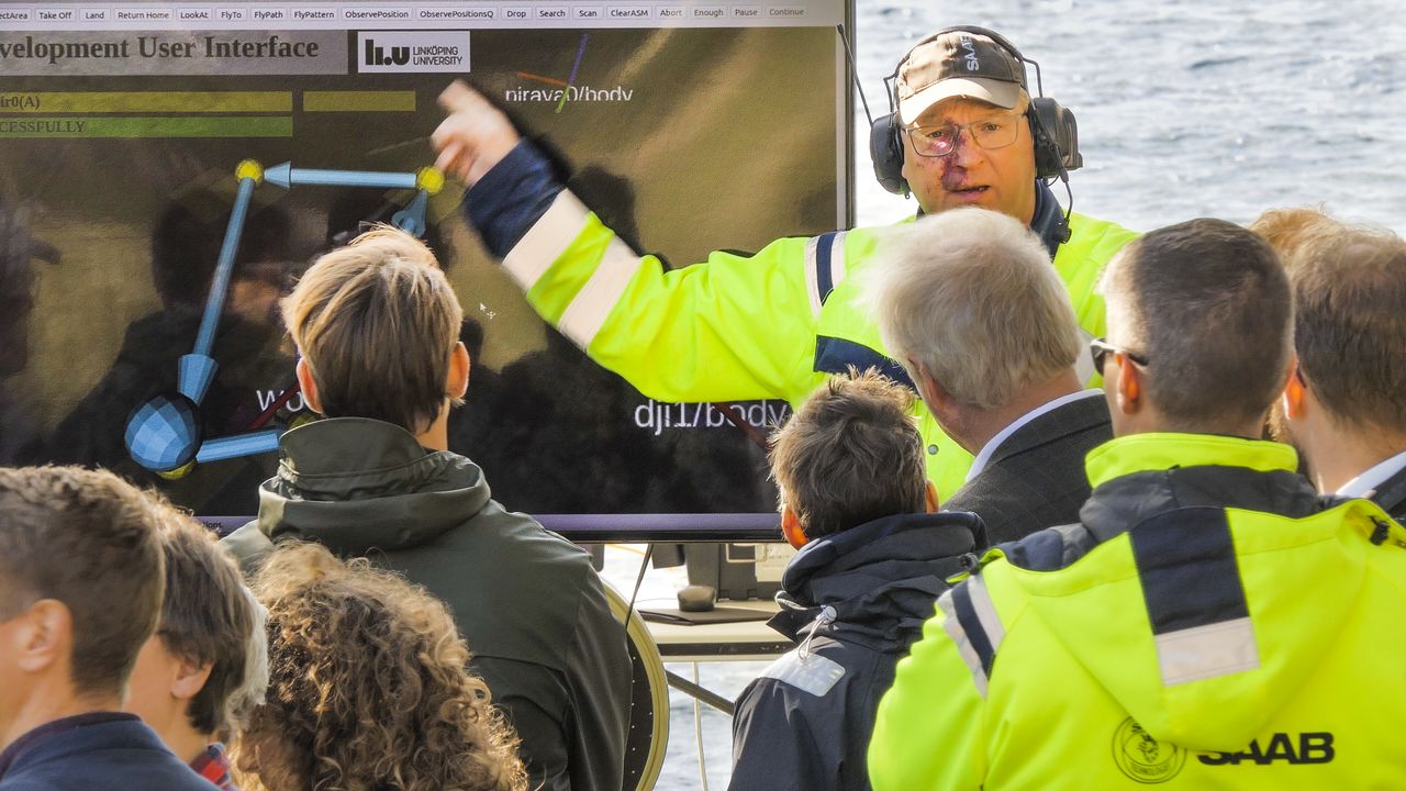 Jens-Olof Lindh describes the rescue mission 
