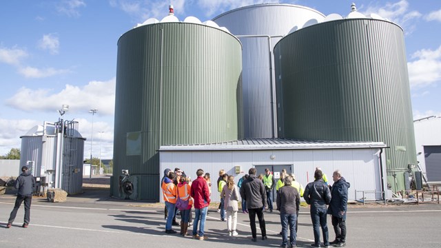 BRC gör studiebesök på Skövde biogas.