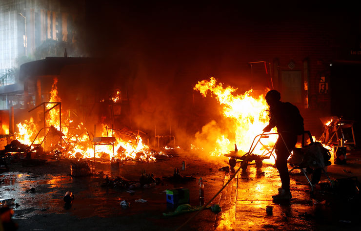 Fires outside the occupied Polytechnic University in Hongkong.