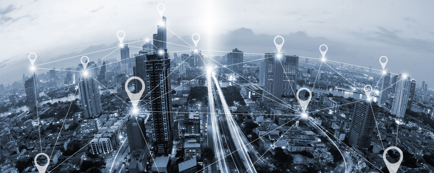 Grafisk illustration över stor stad.