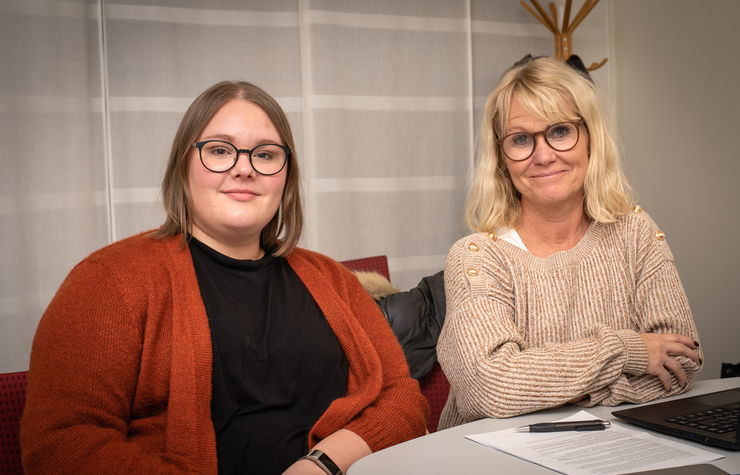 Johanna Sandéhn och Ulla Peterzén Wahlqvist, studenter på masterprogrammet i medicinsk vetenskap.