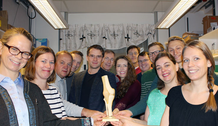  Group photo of co-workers and students connected to Experimental orthopedics at Linköping university.