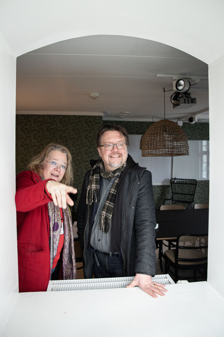 Johan och Anna Bergqvist, träffades som studenter på LiU och var aktiva i studentföreningen Radio Ryd, som sände från Herrgårn.