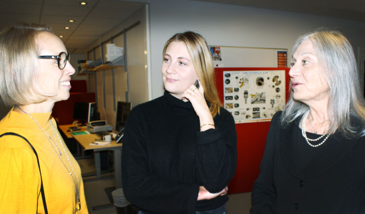 Åsa Rydmark-Kersley, nurse at the University Hospital in Linköping, in a discussion with Laurice Karkaby, research engineer in at the LiU thematic Gender studies and Gillian Einstein. 