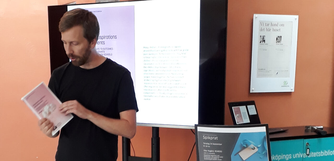 Olav Nygård presenterar sin avhandling Educational Aspirations and Attainments.