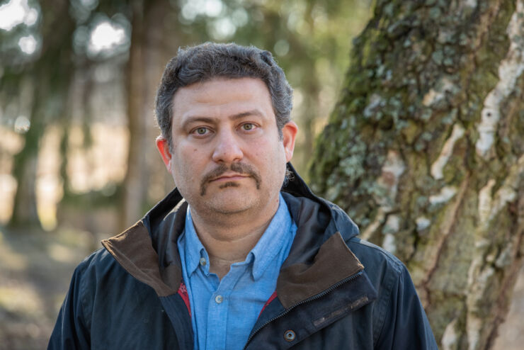  Roozbeh Feiz, research fellow.