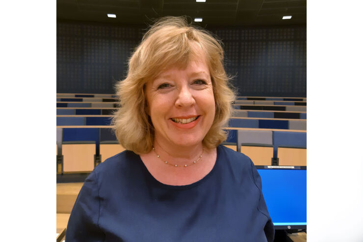 Porträttbild på Anna Forsberg.