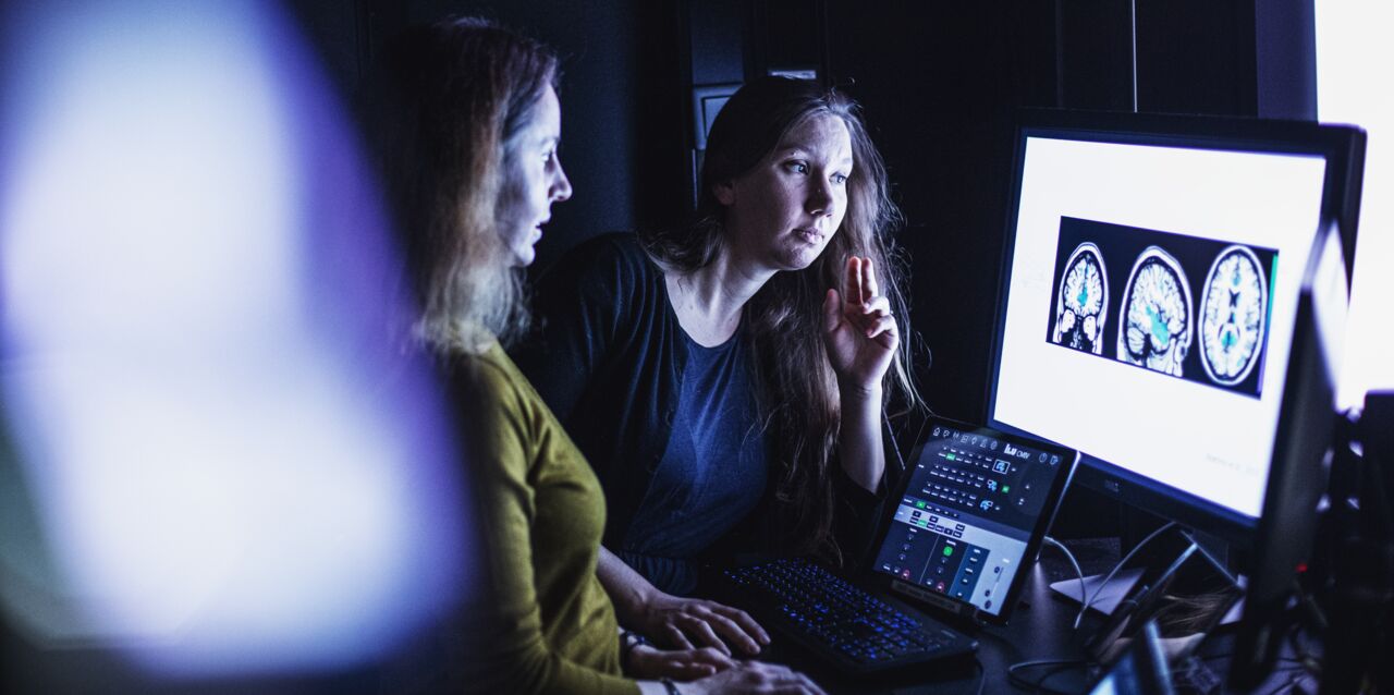 Photo of Principal Investigator Rebecca Böhme and research assistant Morgan Frost Karlsson.