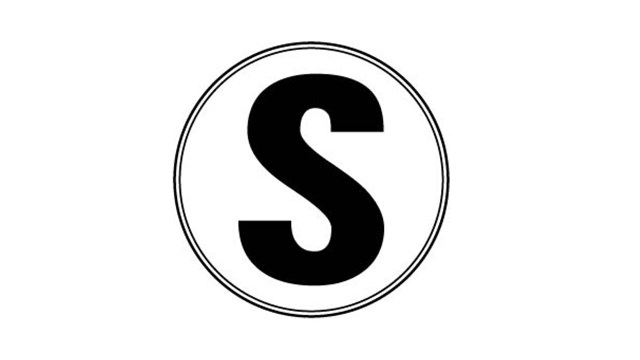 Illustrerad bild på bokstaven S i svart, med en svart, tunn cirkel runt om.