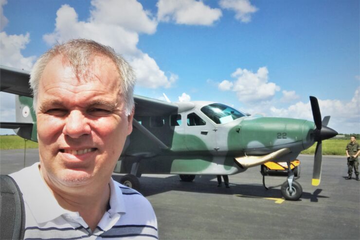 Alcântara, Maranhão. Petter Krus har precis klivit av flygplanet för ett besök på den brasilianska raketbasen Alcântara. 