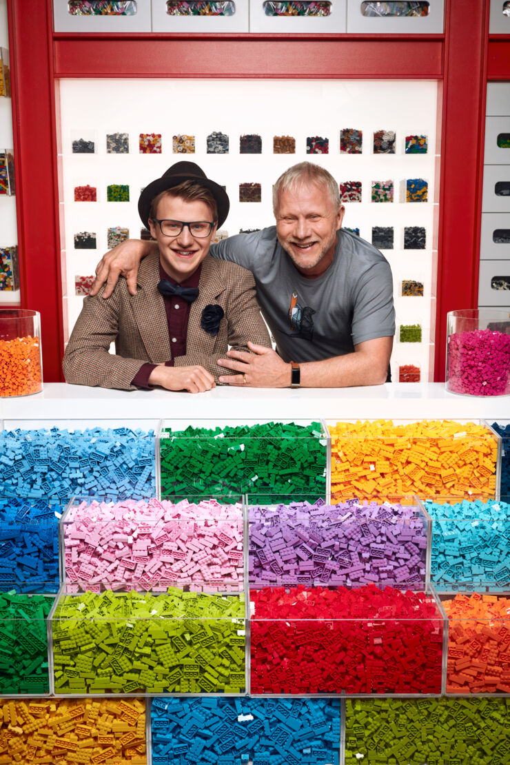 Albin Hansson och hans pappa Jan-Erik Hansson tävlar i Lego Masters.