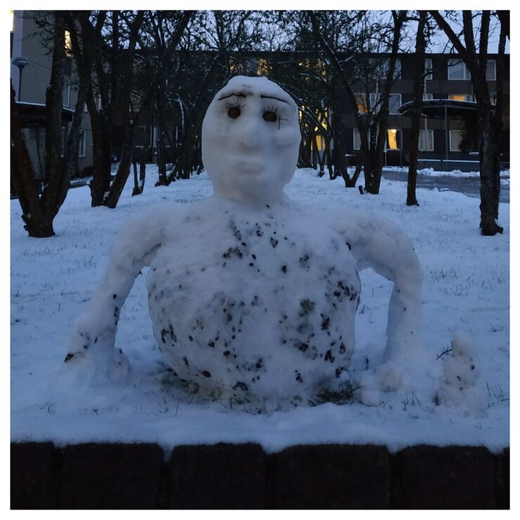 Picture of a snowman in Sweden.