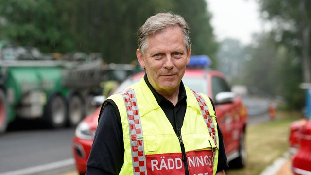 Lars-Göran Uddholm, Carers ordförande.