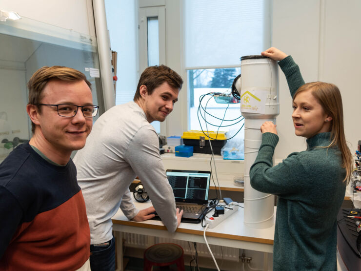 Project for a smart Tristan Dettke, Martin Forsgren and Jennifer Silander has built a cheap smart kitchen fan that could save energy.