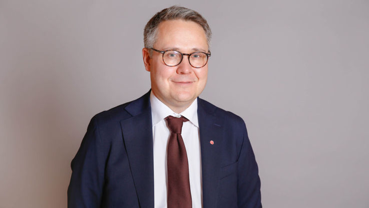 Bostadsminister Johan Danielsson.